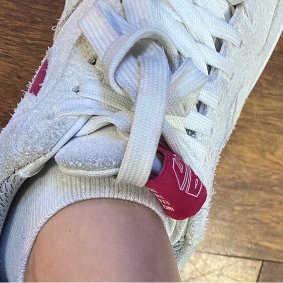 NIKE AF1s air force ones, white and red/dark pink, six 7 womens (5.5 mens) - Picture 3 of 4